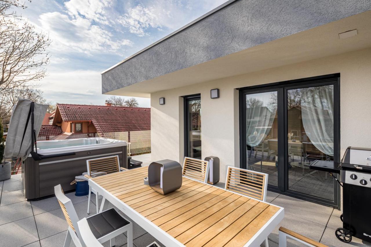 Balatonic Sky Appartement Zamárdi Buitenkant foto